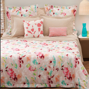 Diane Von Furstenberg Queen Duvet & Matching Shams